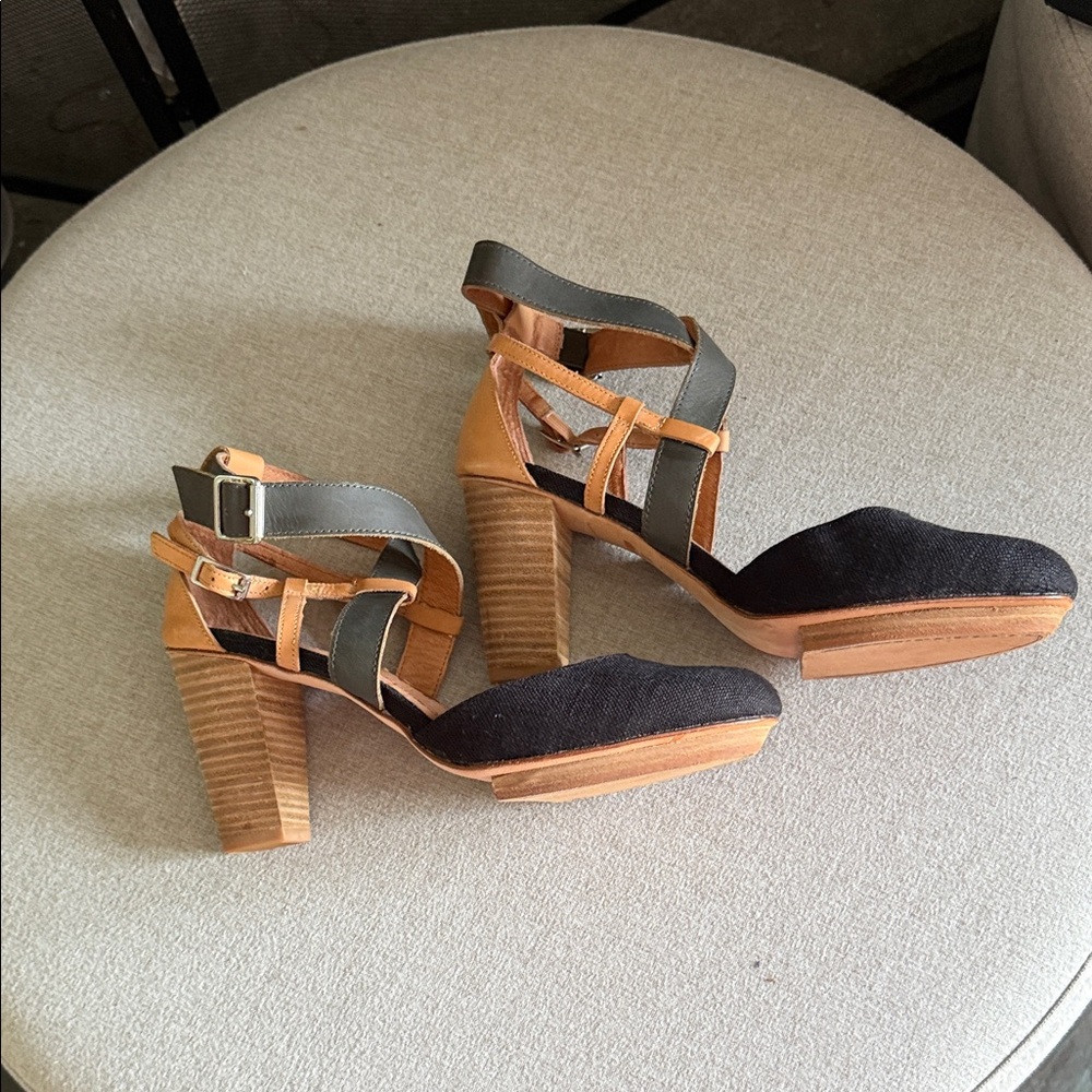 Stylish Black, Navy and Tan Women's Shoes - Picture 4 of 16